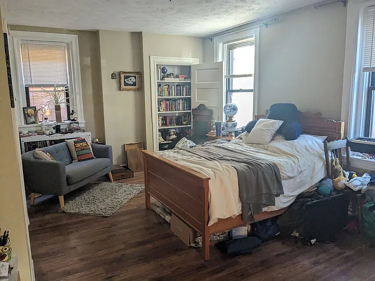 1201 Wolfrum St — Photo 6