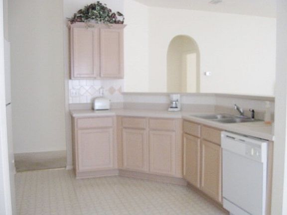 5th image of 2521 Woodland Village Pl