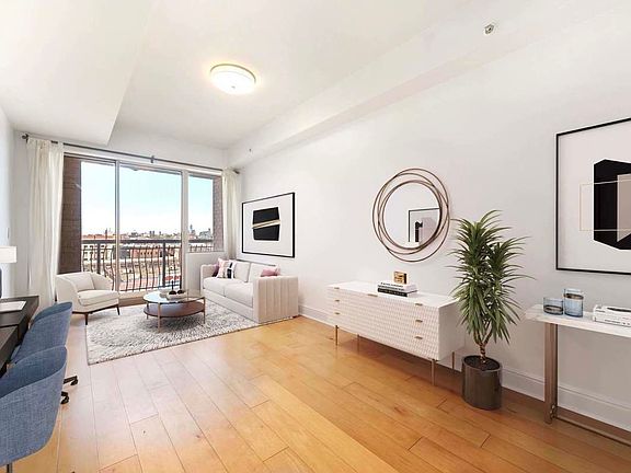 4th image of 343 4th Ave APT 7I