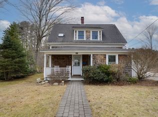 44 Baker St, Holliston, MA 01746