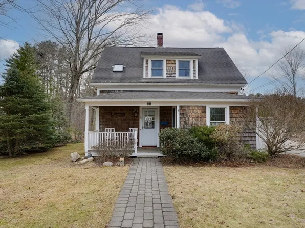 44 Baker St, Holliston, MA 01746