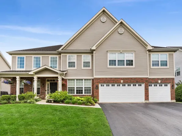 2309 River Hills Ln, Bolingbrook, IL 60490