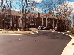 200 Ambridge Ct APT 104, Chesterfield, MO 63017