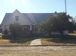 139 N Sims Ave, Paint Rock, TX 76866