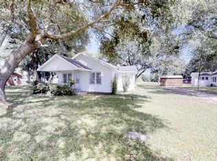 1918 S Lake Arthur Ave, Jennings, LA 70546