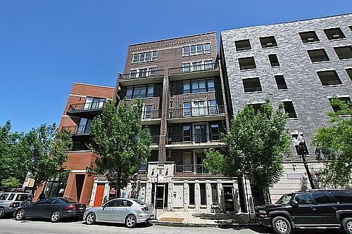 1st image of 1347 N Sedgwick St APT 3S