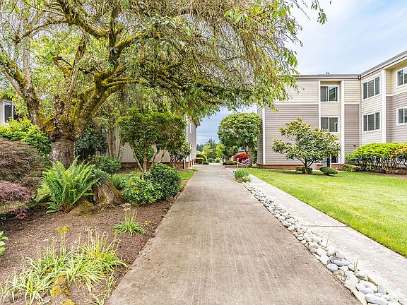 2nd image of 15750 NE 15th St #125