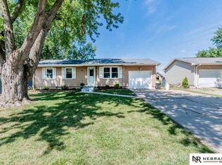 5718 S 114th St, Omaha, NE 68137