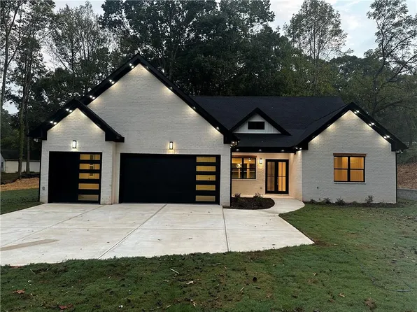 3718 Ledan Rd, Gainesville, GA 30506
