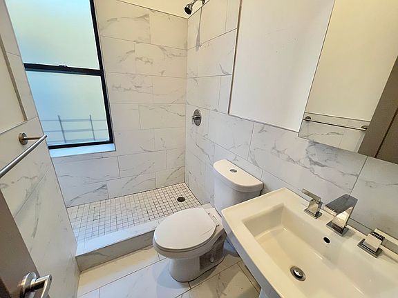 4th image of 611 W 141st St #44