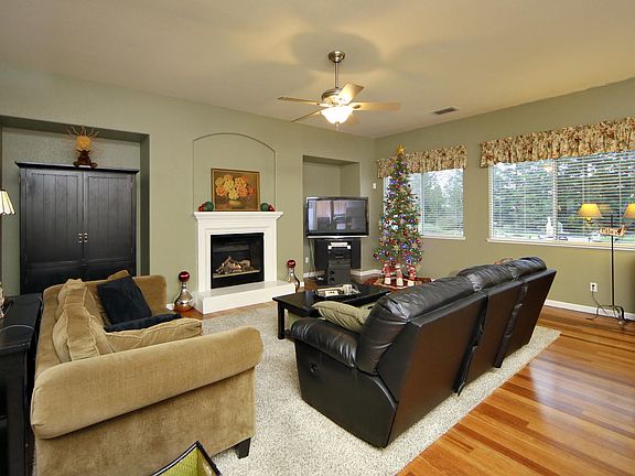 4th image of 8229 Cowdray Ct