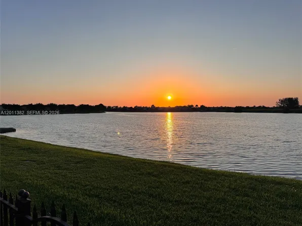 22372 SW 89th Path, Cutler Bay, FL 33190