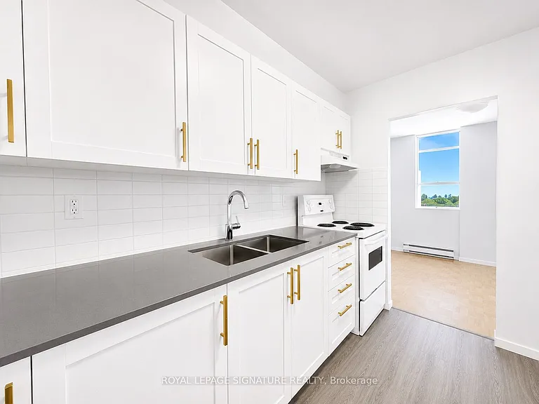 525 Eglinton Ave E #804 — Photo 7