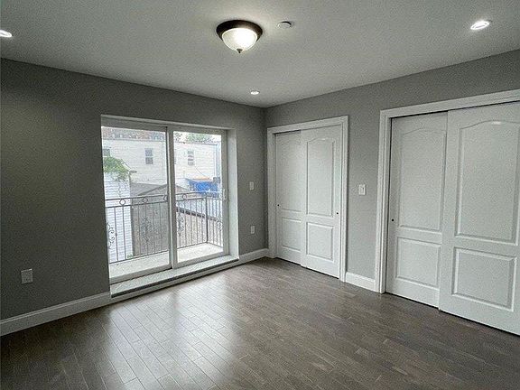 3rd image of 3530 101st St Floor 1