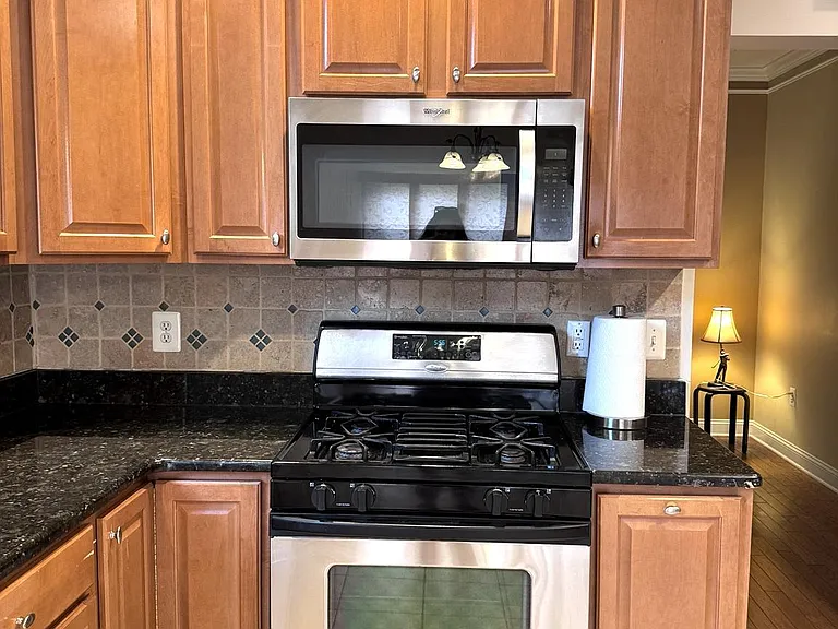 20 Carter Ln — Photo 6