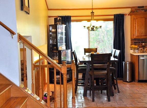 4th image of 1457 Beaumont Cir