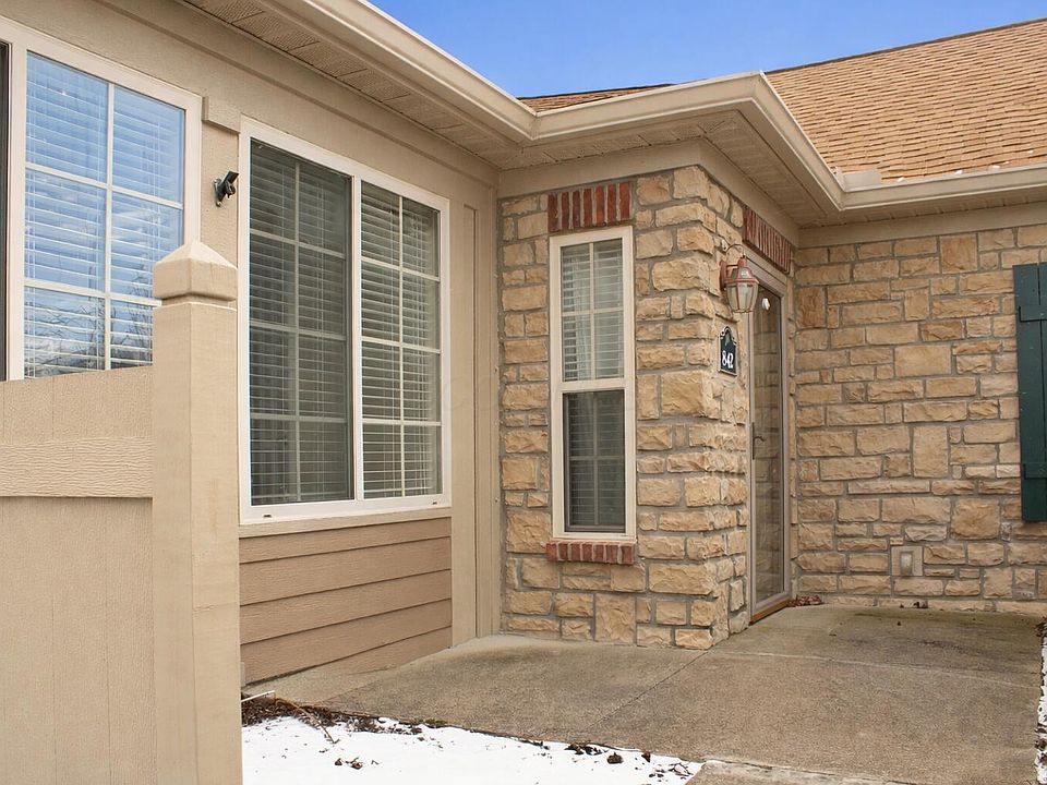 1st image of 842 Lambton Cir W