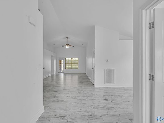 5th image of 6815 Wintercrest Way SE