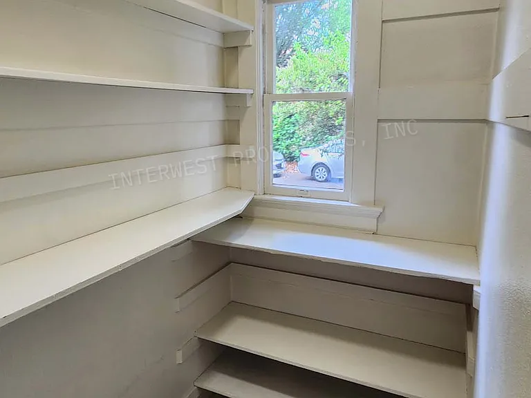 2156 NW Davis St #1 — Photo 11