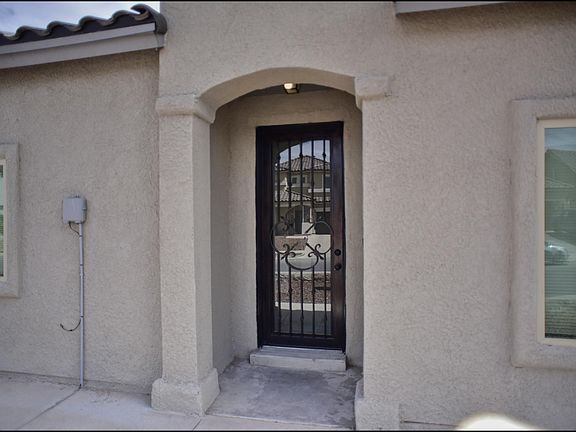 4th image of 13720 Blackburn Ave