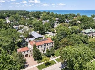 145 Oxford Rd, Kenilworth, IL 60043