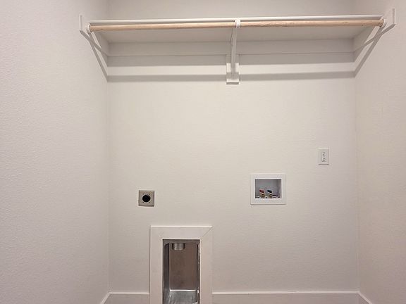5th image of 95 W Rainsong St