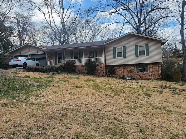 2495 Shenandoah Dr, Chattanooga, TN 37421