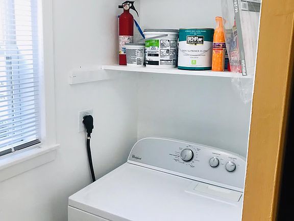 2nd image of 2612 Gardiner Ln