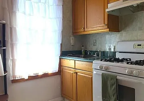 132 Cherry St — Photo 9