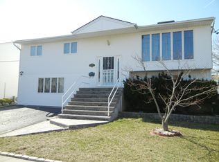 3726 Carrel Blvd, Oceanside, NY