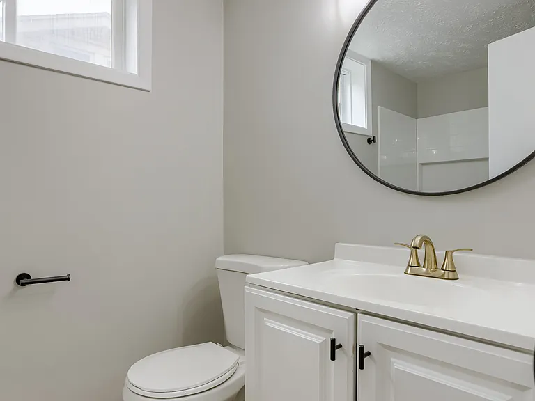 4713 Davenport St #1 — Photo 3