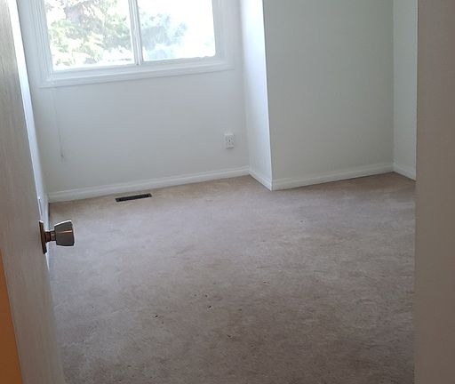 5th image of 10404 24th Ave NW