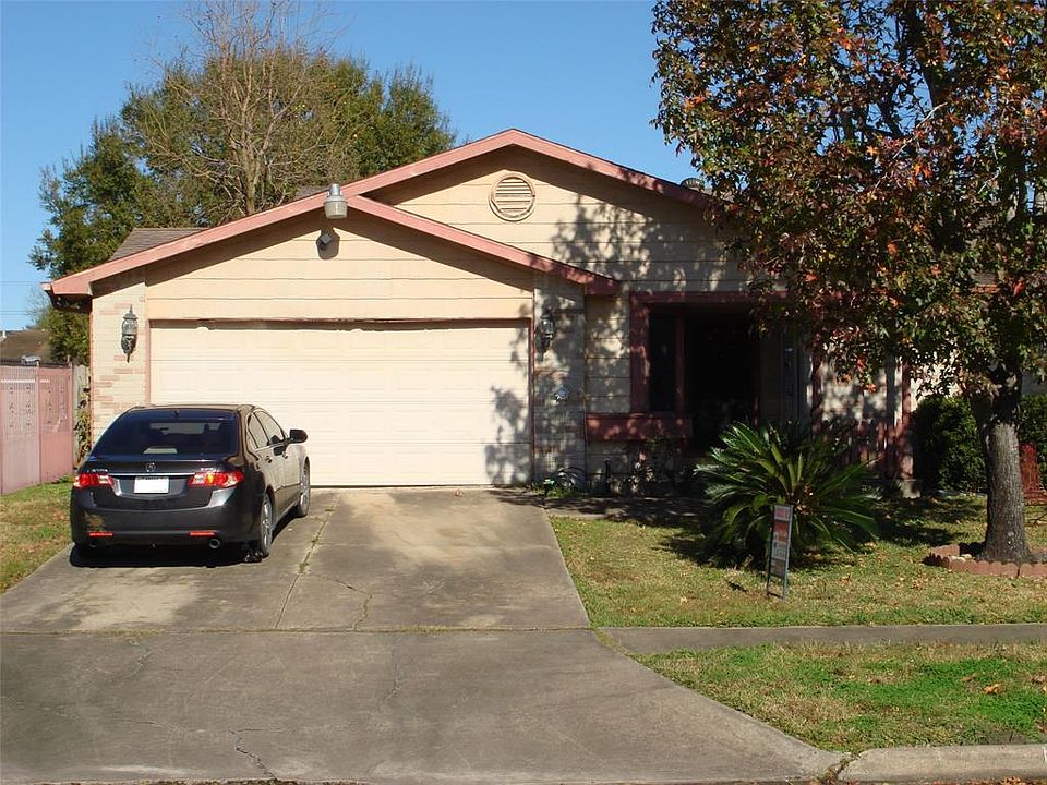 1st image of 14311 Dartwood Dr