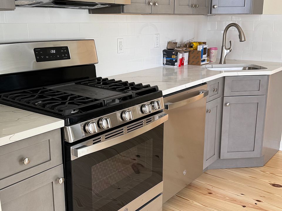 1st image of 14 Orchard St #2