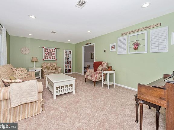 5th image of 10511 Trotter Dr