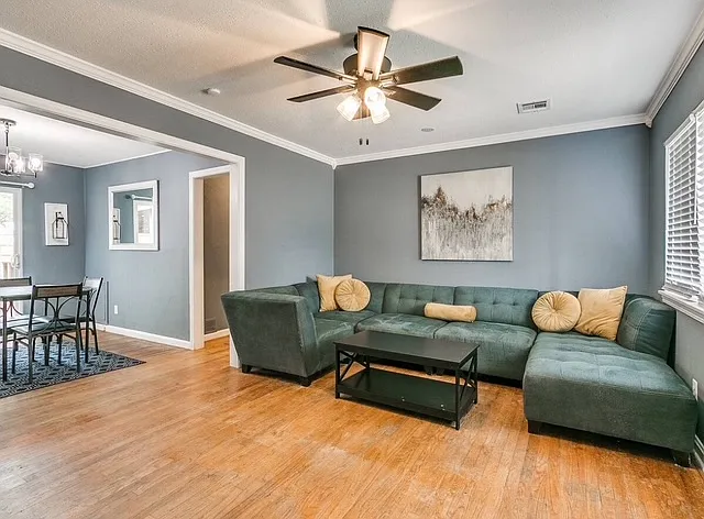 2759 W Eubanks St — Photo 2
