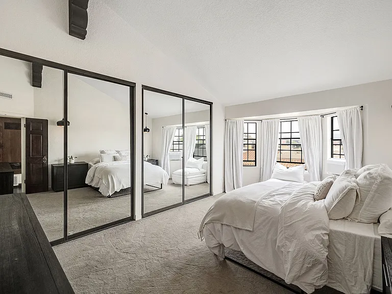 227 S Irena Ave #5 — Photo 35