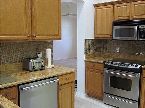 5th image of 367 Pine Springs Dr