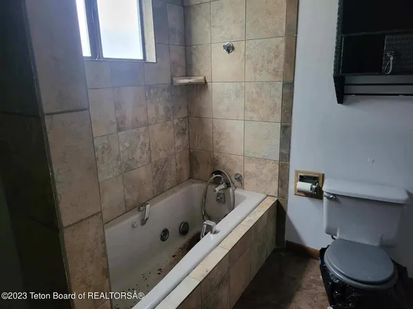 1187 McTee St, Rock Springs, WY 82901