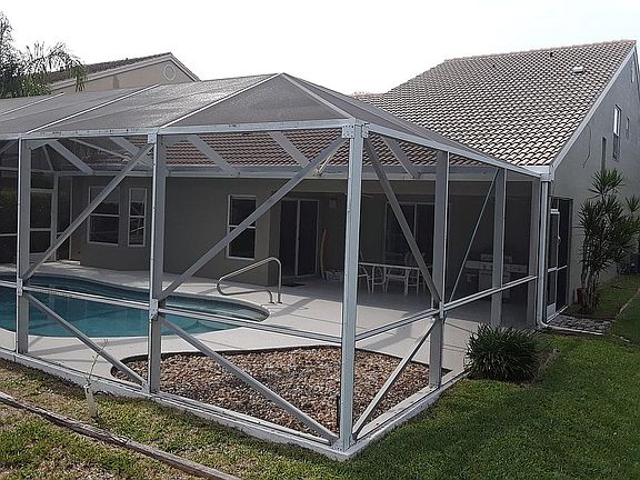 3rd image of 3750 NW 71st St