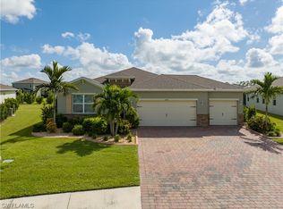 2641 Corona Ln, Cape Coral, FL 33909