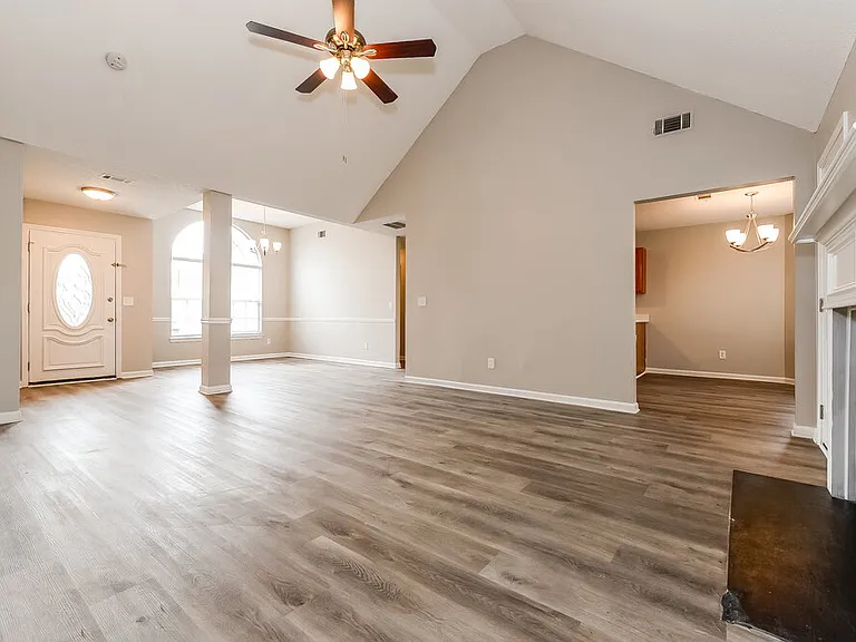 5467 Sapphire Cir — Photo 4