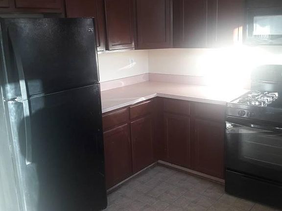 3rd image of 950 Dunloring Ct