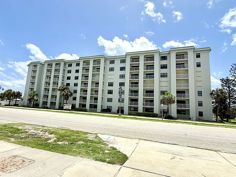 3800 S Atlantic Ave #105 — Photo 1