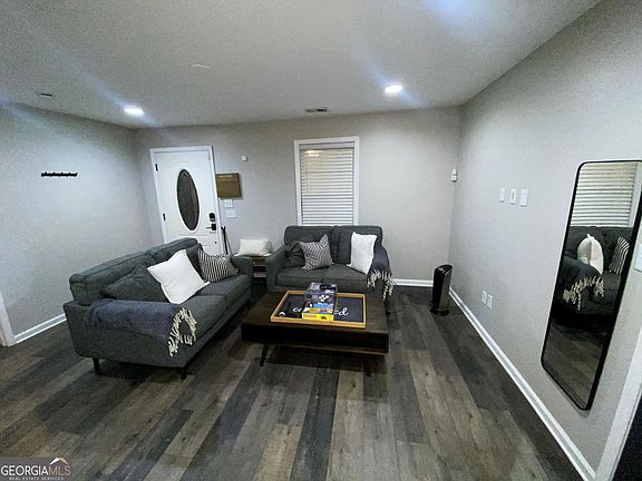 3rd image of 2176 Pansy St NW