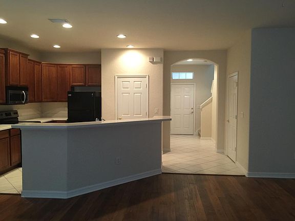 2nd image of 27552 Cashford Cir Ste 102
