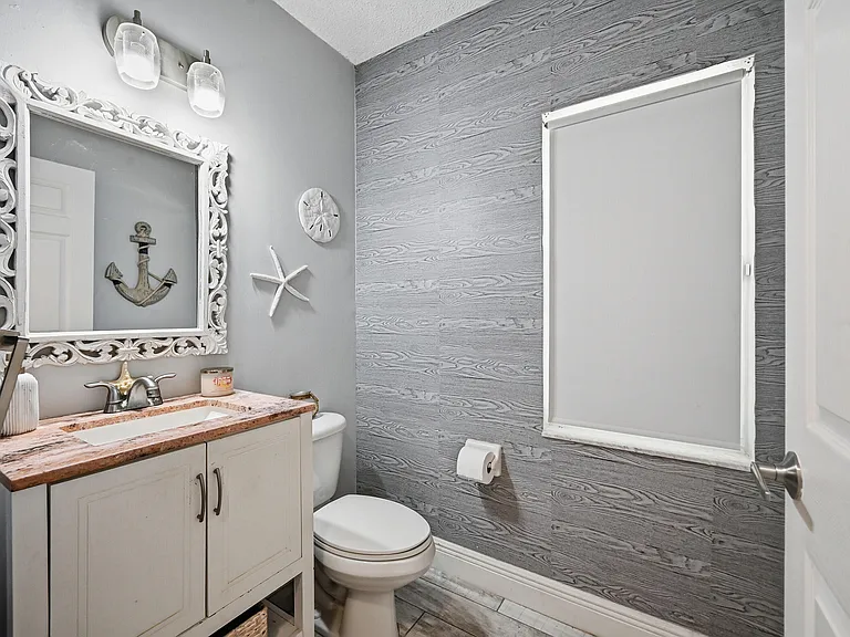 15073 Oak Chase Ct — Photo 16