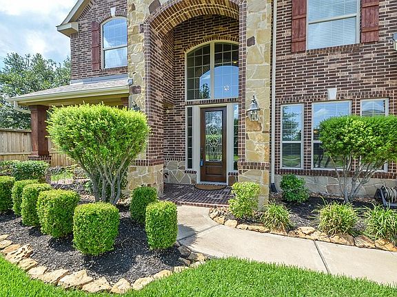 5th image of 26258 Rustic Woods Ln