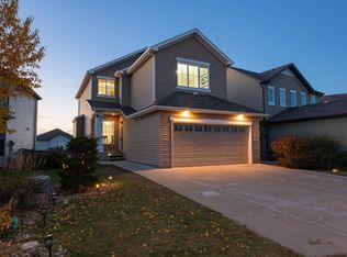 5932 12th Ave SW, Edmonton, AB T6X 0M7