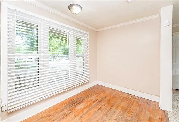 3 bed, 2.0 bath, 1335 sqft, $1,500 — Photo 4